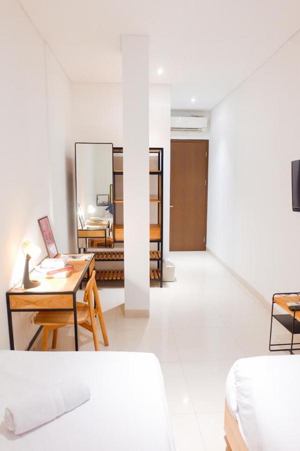 Tengah Tengah Jakarta Exterior foto
